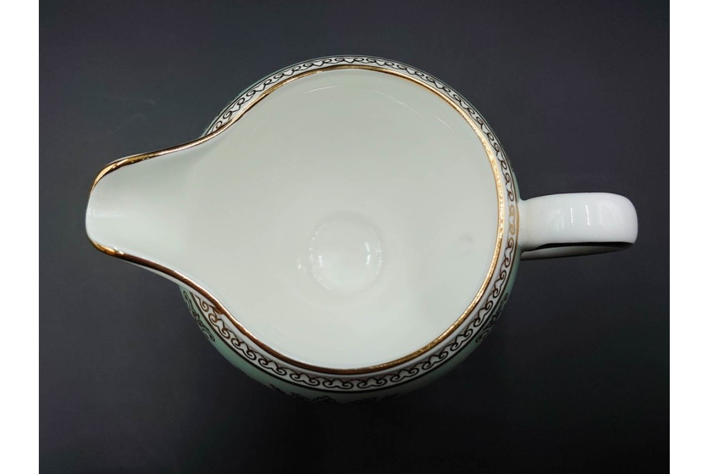 イギリス　WEDGWOOD(ウェッジウッド)　コロンビア　エナメル　セージグリーン　シュガーポット・クリーマー・カップ&ソーサー2客・プレート5点の洋食器11点セット　(R-087096)