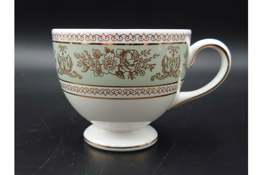 イギリス　WEDGWOOD(ウェッジウッド)　コロンビア　エナメル　セージグリーン　シュガーポット・クリーマー・カップ&ソーサー2客・プレート5点の洋食器11点セット　(R-087096)