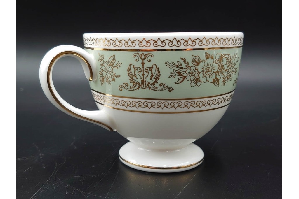 イギリス　WEDGWOOD(ウェッジウッド)　コロンビア　エナメル　セージグリーン　シュガーポット・クリーマー・カップ&ソーサー2客・プレート5点の洋食器11点セット　(R-087096)