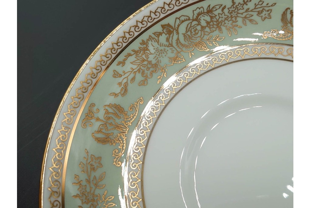 イギリス　WEDGWOOD(ウェッジウッド)　コロンビア　エナメル　セージグリーン　シュガーポット・クリーマー・カップ&ソーサー2客・プレート5点の洋食器11点セット　(R-087096)