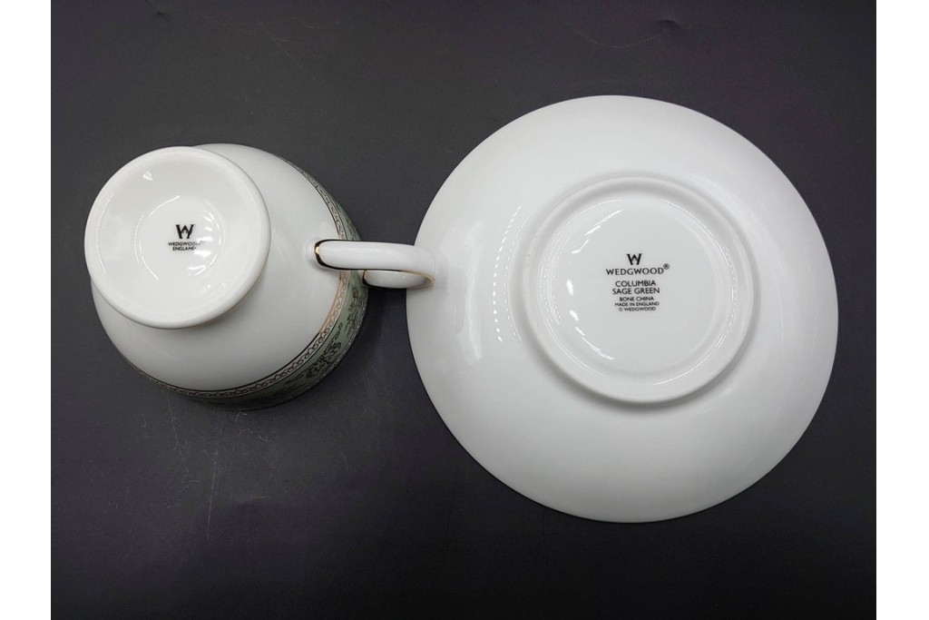 イギリス　WEDGWOOD(ウェッジウッド)　コロンビア　エナメル　セージグリーン　シュガーポット・クリーマー・カップ&ソーサー2客・プレート5点の洋食器11点セット　(R-087096)