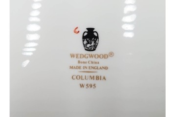 イギリス　WEDGWOOD(ウェッジウッド)　コロンビア　エナメル　セージグリーン　シュガーポット・クリーマー・カップ&ソーサー2客・プレート5点の洋食器11点セット　(R-087096)