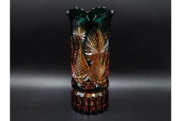 黒木国昭作　高さ約26cm　二色被せが印象的な綾切子花器　(R-087097)