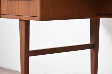 デンマークヴィンテージ　背面まで美しいチーク材のパートナーデスク　(R-087101)