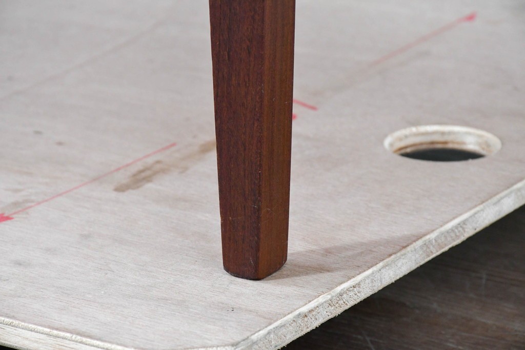 デンマークヴィンテージ　背面まで美しいチーク材のパートナーデスク　(R-087101)