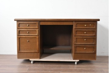 中古　カリモク家具(karimoku)　希少な廃番品!　書斎に映える収納力のある両袖デスク　(R-087102)