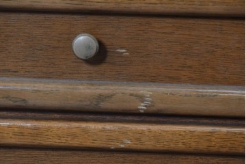 中古　カリモク家具(karimoku)　希少な廃番品!　書斎に映える収納力のある両袖デスク　(R-087102)