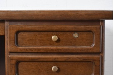 中古　カリモク家具(karimoku)　希少な廃番品!　書斎に映える収納力のある両袖デスク　(R-087102)