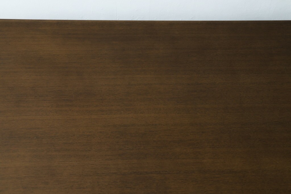 中古　カリモク家具(karimoku)　希少な廃番品!　大小8杯の引き出しを備えた両袖デスク　(R-087102)