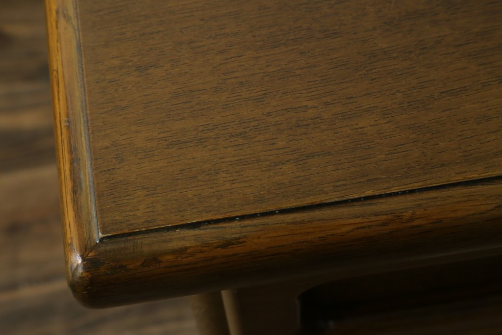 中古　カリモク家具(karimoku)　希少な廃番品!　大小8杯の引き出しを備えた両袖デスク　(R-087102)