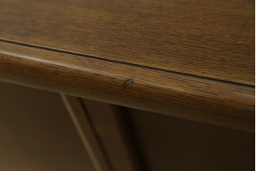 中古　カリモク家具(karimoku)　希少な廃番品!　大小8杯の引き出しを備えた両袖デスク　(R-087102)