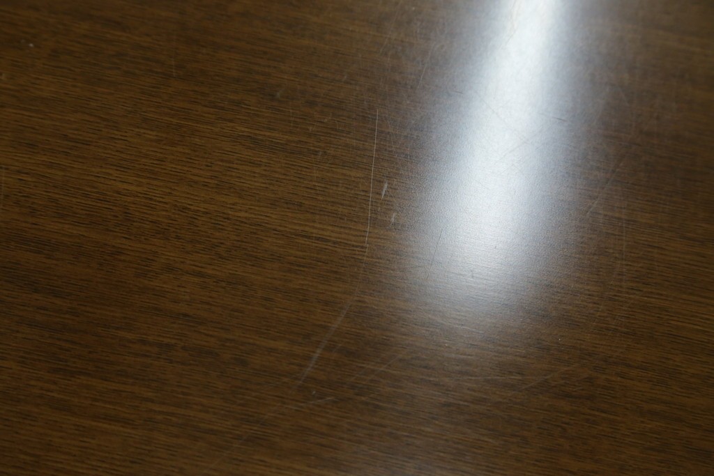 中古　カリモク家具(karimoku)　希少な廃番品!　大小8杯の引き出しを備えた両袖デスク　(R-087102)