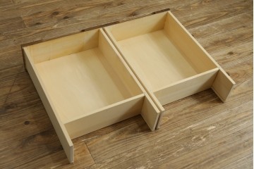 中古　カリモク家具(karimoku)　オーク材　ミッドセンチュリーデザインの両袖デスク　(R-087103)