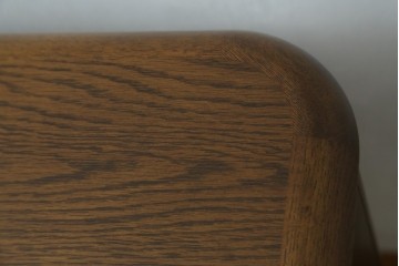 中古　カリモク家具(karimoku)　オーク材　ミッドセンチュリーデザインの両袖デスク　(R-087103)