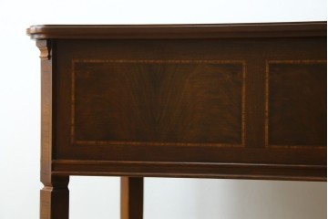中古　海外輸入家具　マホガニー材　曲線デザインが優雅なワークデスク　(R-087105)