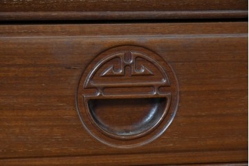 和製ヴィンテージ　花梨(カリン)材　丸形の引き手がアクセントになった引き出し付きテレビボード　(R-087106)