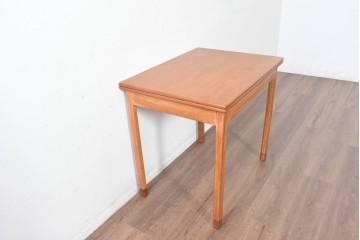 デンマークヴィンテージ　Soborg Mobelfabrik(ソボー・モベルファブリク)　Borge Mogensen(ボーエ・モーエンセン)デザイン　チーク材×オーク材の収納付きエクステンションテーブル　(R-087107)