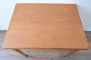 デンマークヴィンテージ　Soborg Mobelfabrik(ソボー・モベルファブリク)　Borge Mogensen(ボーエ・モーエンセン)デザイン　チーク材×オーク材の収納付きエクステンションテーブル　(R-087107)