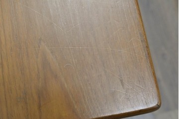 デンマークヴィンテージ　Soborg Mobelfabrik(ソボー・モベルファブリク)　Borge Mogensen(ボーエ・モーエンセン)デザイン　チーク材×オーク材の収納付きエクステンションテーブル　(R-087107)