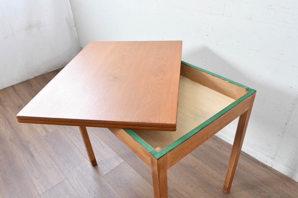 デンマークヴィンテージ　Soborg Mobelfabrik(ソボー・モベルファブリク)　Borge Mogensen(ボーエ・モーエンセン)デザイン　チーク材×オーク材の収納付きエクステンションテーブル　(R-087107)