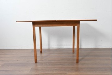 デンマークヴィンテージ　Soborg Mobelfabrik(ソボー・モベルファブリク)　Borge Mogensen(ボーエ・モーエンセン)デザイン　チーク材×オーク材の収納付きエクステンションテーブル　(R-087107)