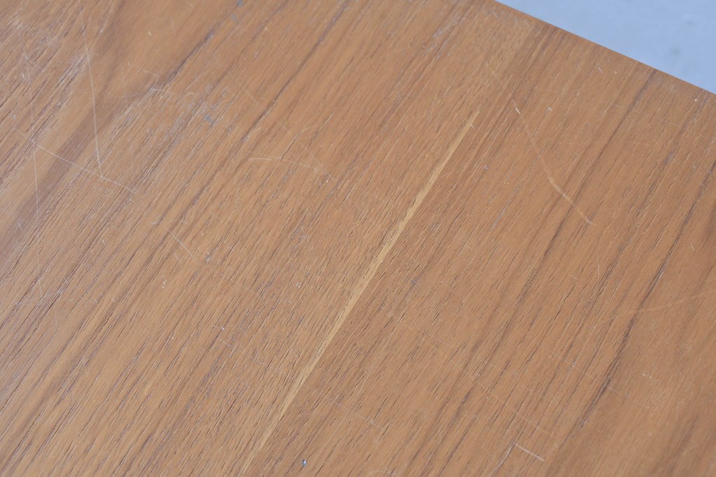 デンマークヴィンテージ　Soborg Mobelfabrik(ソボー・モベルファブリク)　Borge Mogensen(ボーエ・モーエンセン)デザイン　チーク材×オーク材の収納付きエクステンションテーブル　(R-087107)