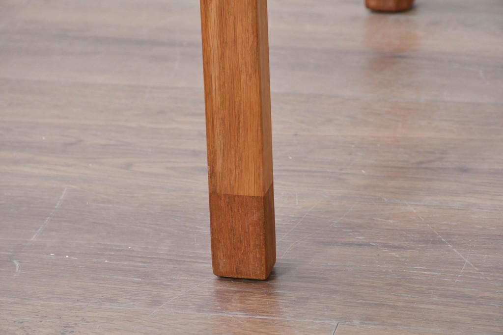 デンマークヴィンテージ　Soborg Mobelfabrik(ソボー・モベルファブリク)　Borge Mogensen(ボーエ・モーエンセン)デザイン　チーク材×オーク材の収納付きエクステンションテーブル　(R-087107)