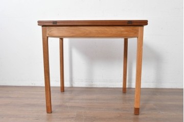 デンマークヴィンテージ　Soborg Mobelfabrik(ソボー・モベルファブリク)　Borge Mogensen(ボーエ・モーエンセン)デザイン　チーク材×オーク材の収納付きエクステンションテーブル　(R-087107)