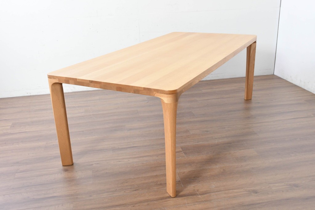 中古　美品　カリモク家具(karimoku)　DD7230　オーク材　直線的な脚元がすっきりしたダイニングテーブル　定価約35万円　(R-087110)