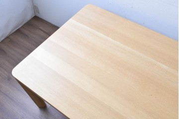 中古　美品　カリモク家具(karimoku)　DD7230　オーク材　直線的な脚元がすっきりしたダイニングテーブル　定価約35万円　(R-087110)