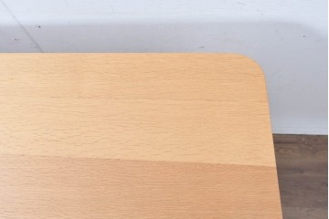 中古　美品　カリモク家具(karimoku)　DD7230　オーク材　直線的な脚元がすっきりしたダイニングテーブル　定価約35万円　(R-087110)