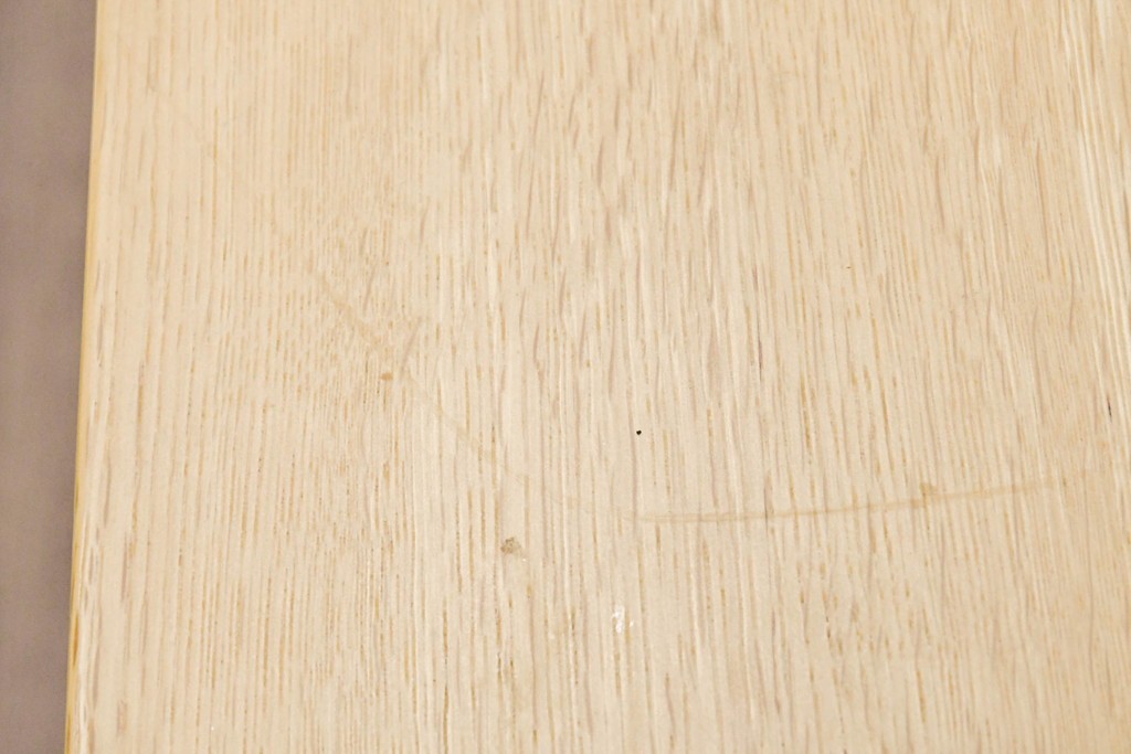 中古　美品　カリモク家具(karimoku)　DD7230　オーク材　直線的な脚元がすっきりしたダイニングテーブル　定価約35万円　(R-087110)