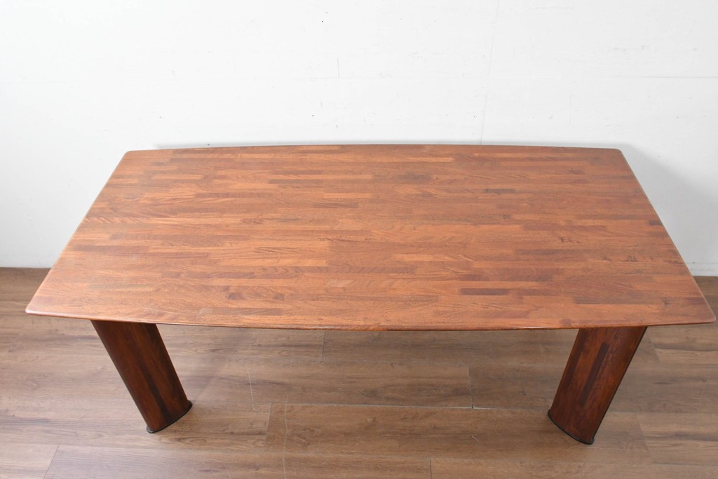 中古　カリモク家具(karimoku)　希少モデル　最上位シリーズ「ビベンテ」　花梨(カリン)材　品のある落ち着いた印象ダイニングテーブル　現行定価約42万円　(R-087111)