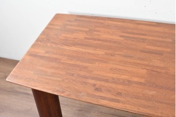 中古　カリモク家具(karimoku)　希少モデル　最上位シリーズ「ビベンテ」　花梨(カリン)材　品のある落ち着いた印象ダイニングテーブル　現行定価約42万円　(R-087111)