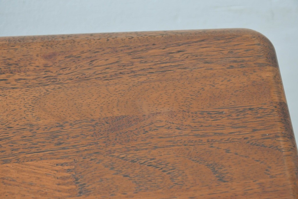 中古　カリモク家具(karimoku)　希少モデル　最上位シリーズ「ビベンテ」　花梨(カリン)材　品のある落ち着いた印象ダイニングテーブル　現行定価約42万円　(R-087111)