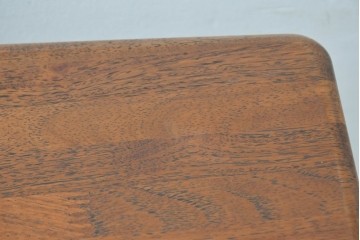 中古　カリモク家具(karimoku)　希少モデル　最上位シリーズ「ビベンテ」　花梨(カリン)材　品のある落ち着いた印象ダイニングテーブル　現行定価約42万円　(R-087111)