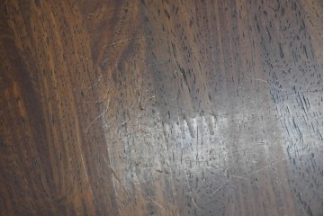 中古　カリモク家具(karimoku)　希少モデル　最上位シリーズ「ビベンテ」　花梨(カリン)材　品のある落ち着いた印象ダイニングテーブル　現行定価約42万円　(R-087111)