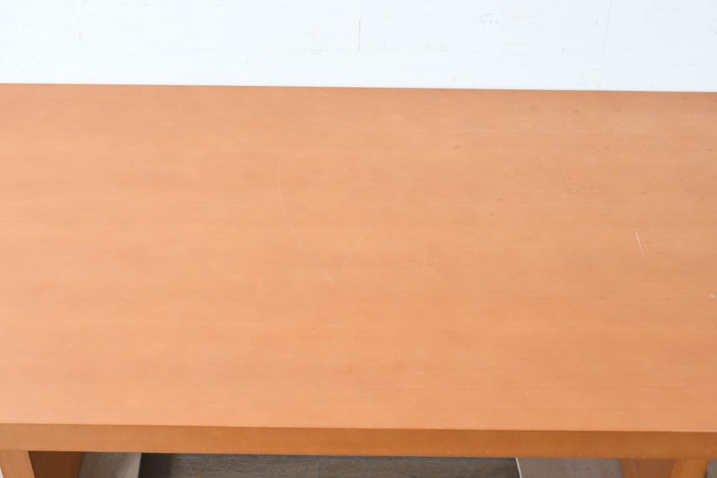 中古　arflex(アルフレックス)　TAVOLO VOLO(タボロ・ボーロ)　シャープなフォルムが印象的なダイニングテーブル　(R-087113)