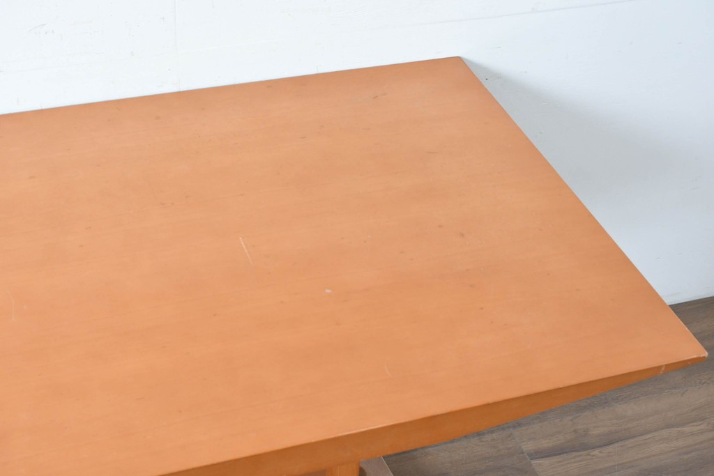 中古　arflex(アルフレックス)　TAVOLO VOLO(タボロ・ボーロ)　シャープなフォルムが印象的なダイニングテーブル　(R-087113)