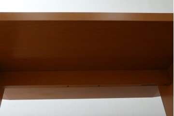 中古　arflex(アルフレックス)　TAVOLO VOLO(タボロ・ボーロ)　シャープなフォルムが印象的なダイニングテーブル　(R-087113)