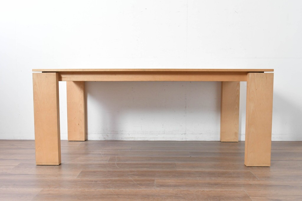 中古　アクタス取り扱い　porada(ポラダ)　KEVIN(ケビン)　アッシュ材　ナチュラルモダンなダイニングテーブル　定価約43万円　(R-087115)