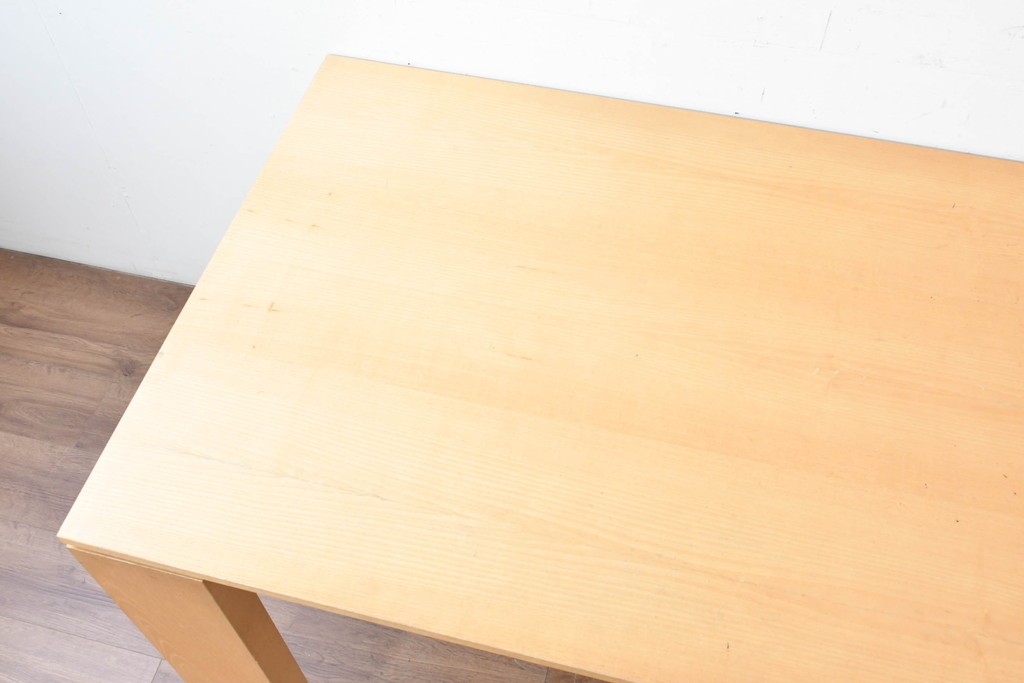 中古　アクタス取り扱い　porada(ポラダ)　KEVIN(ケビン)　アッシュ材　ナチュラルモダンなダイニングテーブル　定価約43万円　(R-087115)