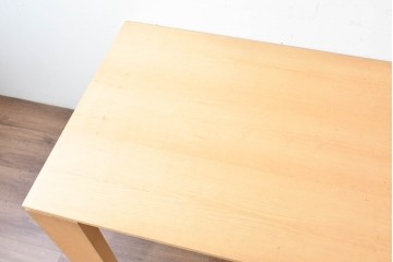 中古　アクタス取り扱い　porada(ポラダ)　KEVIN(ケビン)　アッシュ材　ナチュラルモダンなダイニングテーブル　定価約43万円　(R-087115)