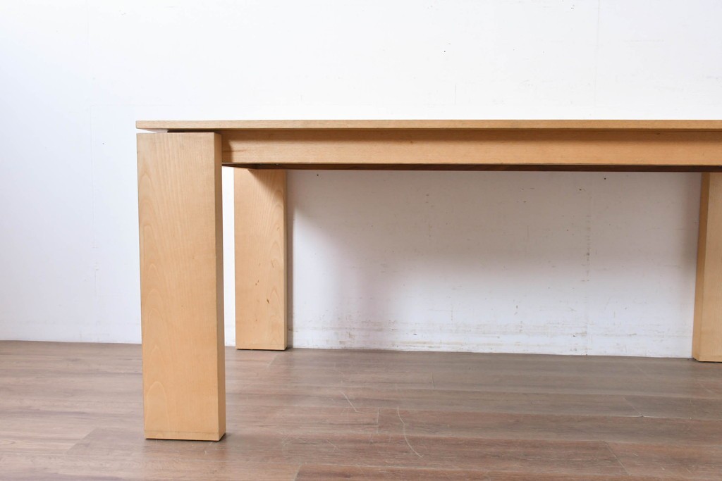 中古　アクタス取り扱い　porada(ポラダ)　KEVIN(ケビン)　アッシュ材　ナチュラルモダンなダイニングテーブル　定価約43万円　(R-087115)