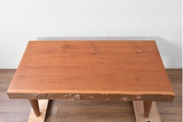 和製ヴィンテージ　天板(花梨材)　脚(タモ材)　一枚板ならではの風合いが魅力のテーブル　(R-087116)