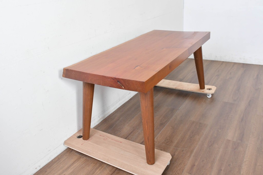 和製ヴィンテージ　天板(花梨材)　脚(タモ材)　一枚板ならではの風合いが魅力のテーブル　(R-087116)