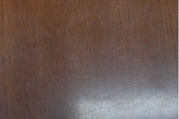  中古　飛騨産業　キツツキマーク　コロニアル調で端正な佇まいのダイニングテーブル　(R-087118)