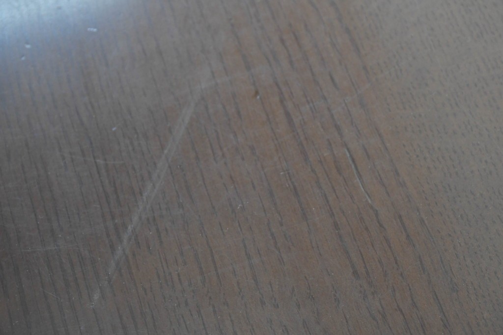  中古　飛騨産業　キツツキマーク　コロニアル調で端正な佇まいのダイニングテーブル　(R-087118)