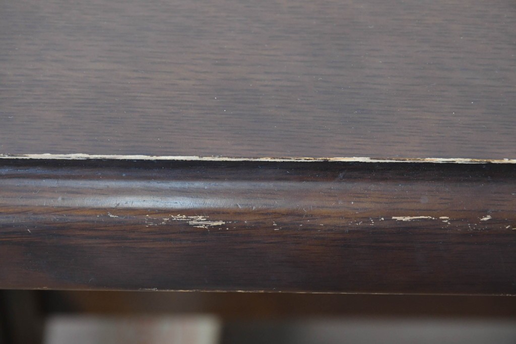  中古　飛騨産業　キツツキマーク　コロニアル調で端正な佇まいのダイニングテーブル　(R-087118)