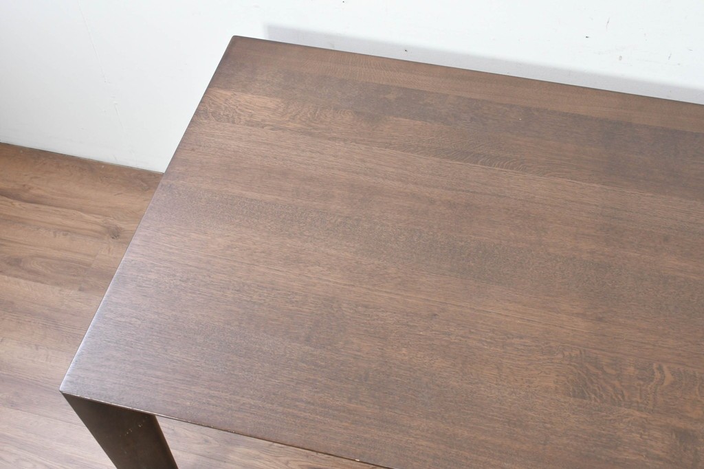 中古　カリモク家具(karimoku)　DU5200　オーク材　シャープなラインが際立つダイニングテーブル　定価約27万円　(R-087119)